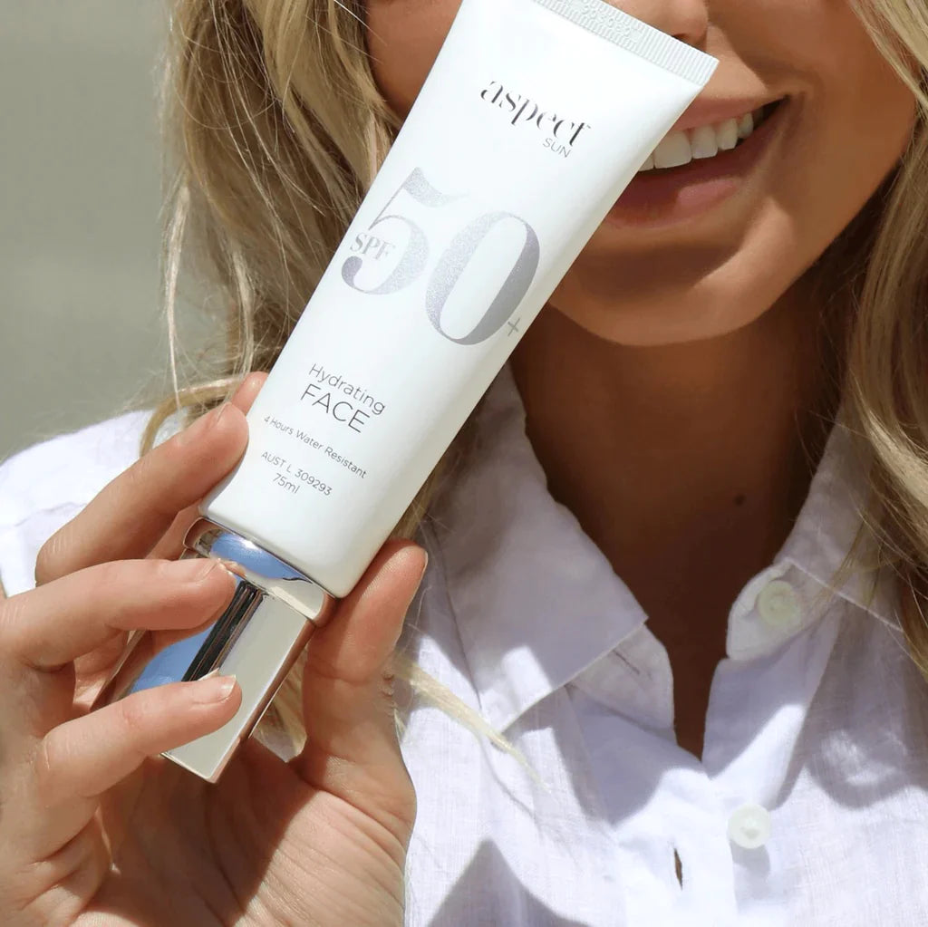 Hydrating Face SPF50+